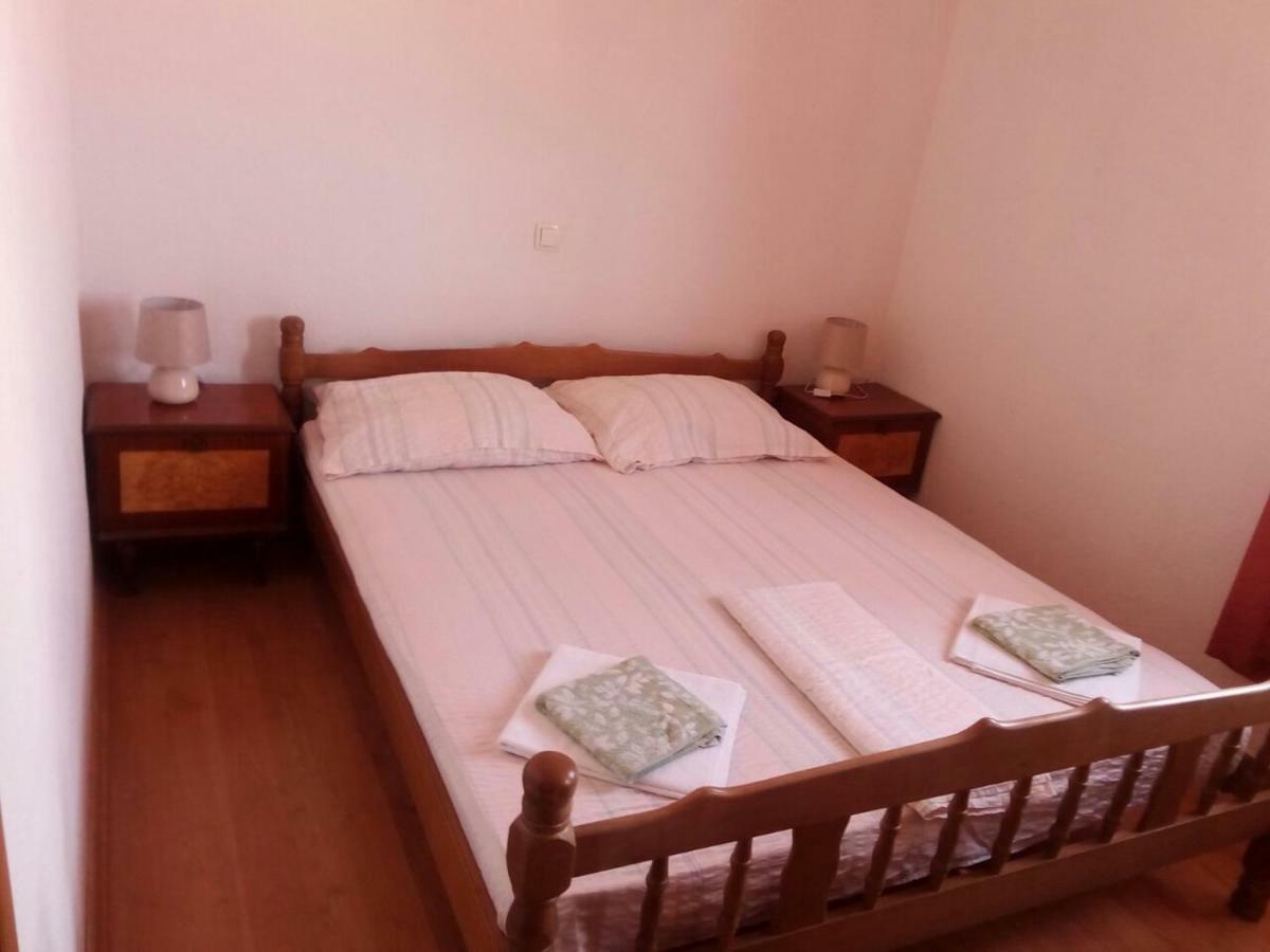 Apartment Zoki 1 セニ エクステリア 写真